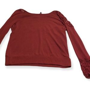 Beautiful Boutique Sweater size Medium